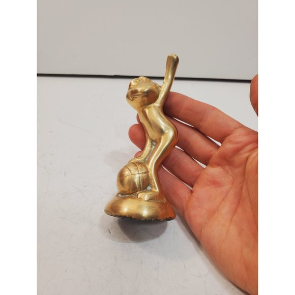 Brass FROG, AMPHIBIAN, Basketball, Sport, Office Decor, Hall Decor, Orna… - Picture 6 of 10